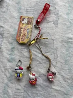 ハローキティ チャーム付きストラップ 3個セット
