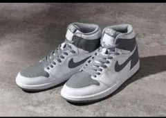 ナイキ ジョーダン 1 レトロ HIGH OG ステルスホワイト