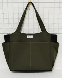 カーキ(ダークグリーン)色のサイドポケット付きトートバッグW・ハンドメイド