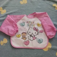 Hello Kitty 袖付きスタイ ピンクチェック