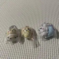 ちいかわ　マスコットつきビスケット モモンガ シーサー ラッコ 3個セット