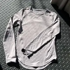 アンダーアーマ　スポーツレディースウェア