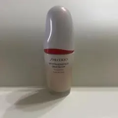 SHISEIDO エッセンス スキングロウ ファンデーション 140