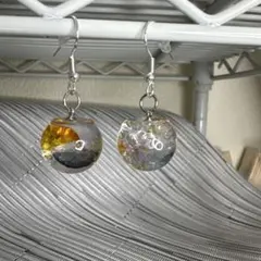 レジン製球体ピアス 透明 オレンジ グレー金具アレルギー対応
