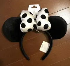 【即完売】海外ディズニー　ミニー　カチューシャ　白黒　ドット　水玉　新品未使用