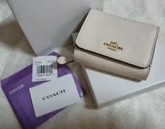 COACH 三つ折り財布　ホワイト　F37968