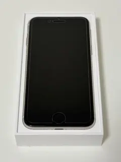 【極美品】iPhone SE3 64GB スターライト バッテリー100% 箱付