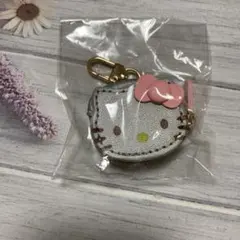 新品ハローキティ チャーム型コインケース／AirTagケース