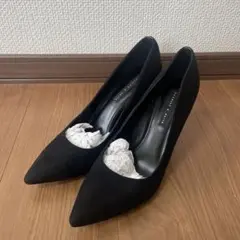 CHARLES & KEITH ポインテッドトゥ パンプス ブラックのサムネイル