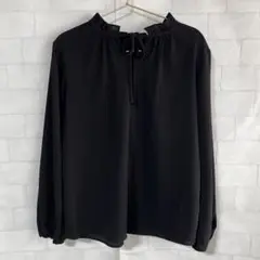 【美品】GU 黒のフリル付き長袖シャツ S