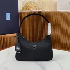 PRADA Re-Edition 2000 ショルダーバッグ ブラックのサムネイル