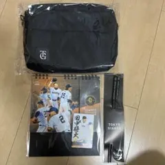 読売巨人　Club Giants 2026 入会特典　マルチポケットショルダー