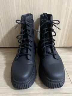 PUMA 厚底ブーツ 美品　23.5㎝