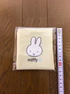 ゼクシィ3月号付録　ミッフィー　ベロアポーチ