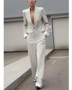 ZARA ストレートフィットトラウザーパンツ ホワイト