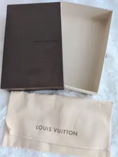 LOUIS VUITTON ギフトボックス 大　ウォレット