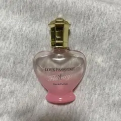 LOVE PASSPORT It Flowery オードパルファムのサムネイル