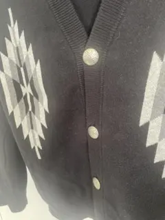 チマヨ柄？　カーディガン