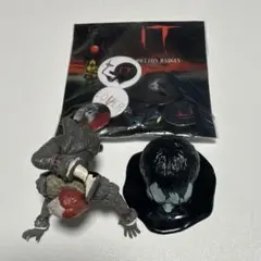 映画　IT ペニーワイズ　バッジ　フィギュアのサムネイル