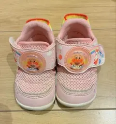 アンパンマン　スニーカー　ピンク　ドキンちゃん