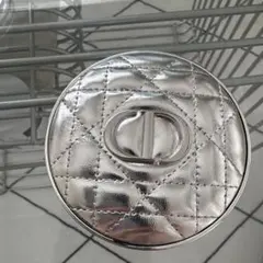 Dior クッションファンデーション 2N シルバーケース 2026年最新】dior クッションファンデ 2nの人気アイテム - メルカリ