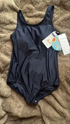 新品未使用タグ付き　150 女の子用　カップ付スクール水着