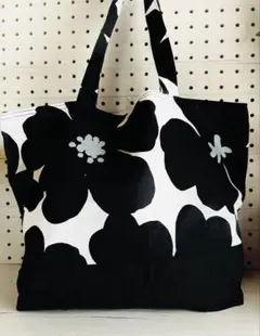 黒系の花柄　2wayバック　肩かけバック　ハンドメイド