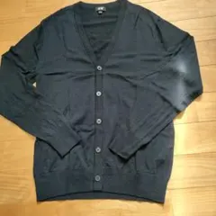 4月末出品終了ユニクロ　エクストラファインメリノｖネックカーディガン