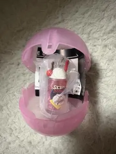 ジニレット レトログラスミニチュアチャーム スキズ