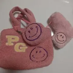 PGロゴ付きピンクフリースバッグ、パターカバーのサムネイル