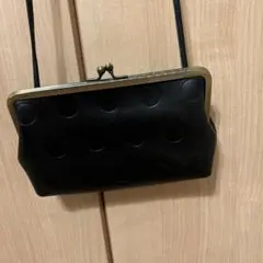 カンミ　ドットがま口ショルダーバッグ 黒