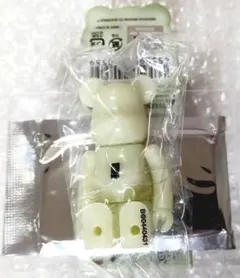 蓄光 ベアブリック シリーズ BE@RBRICK ベーシック