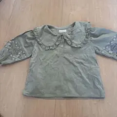 グリーン フリル襟 刺繍シャツ90 youpiloulou