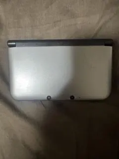 Nintendo 3DS LL 本体