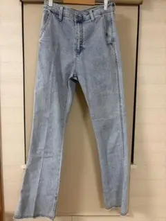 裾スリット ライトブルー デニムパンツ