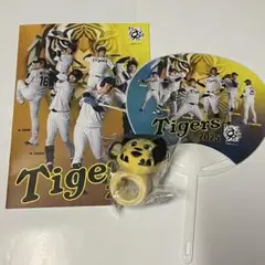 阪神タイガース　ファミリーデー特典 うちわ、ノート、トラッキーパッチバンド