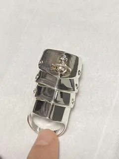 2026年最新】ヴィヴィアン アーマーリングの人気アイテム - メルカリ