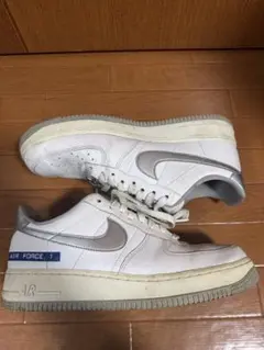 NIKE AIR FORCE 1 LOW 