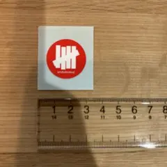 UNDEFEATED ステッカー