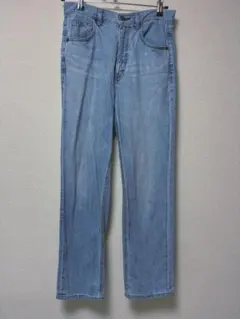 【GU】ハイウエストストレートジーンズ