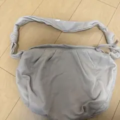 グレー ショルダーバッグ ストラップ破れあり