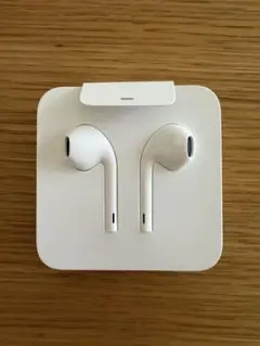 Apple EarPods ライトニング 有線イヤホン ①