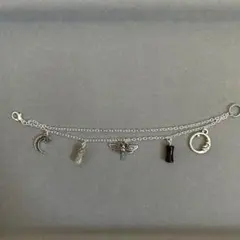 ハンドメイド　ブレスレット　シルバー色