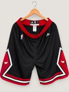  NBA シカゴ・ブルズ レプリカ バスパン ショーツ 赤　サイズL adidas NBA シカゴ・ブルズ レプリカ バスパン ショーツ 赤 サイズL