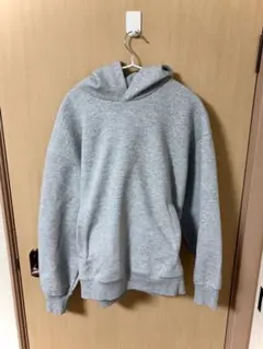 ユニクロ　スウェットオーバーサイズプルパーカー