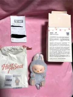 Labubu ラブブ　Have a seat