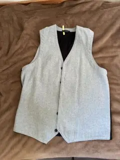 【お値下】グレー ベスト 5ボタン裏面ニット