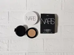 NARS ライトリフティング セラムクッションファンデーション 03790のサムネイル