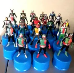セブンイレブン限定◆仮面ライダー ボトルキャップ フィギュア 21体のサムネイル