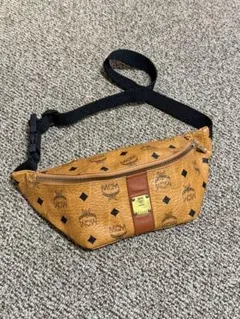 ボディバッグ レザー